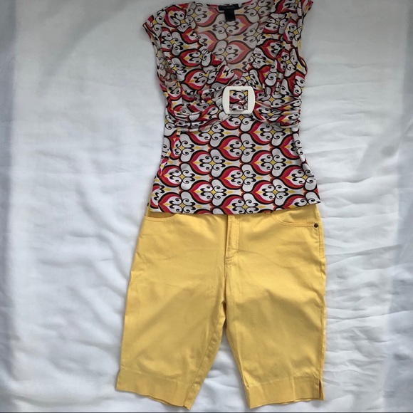 ✨Cute Summer Outfits. Top Lg, Shorts size 8 - Picture 3 of 16